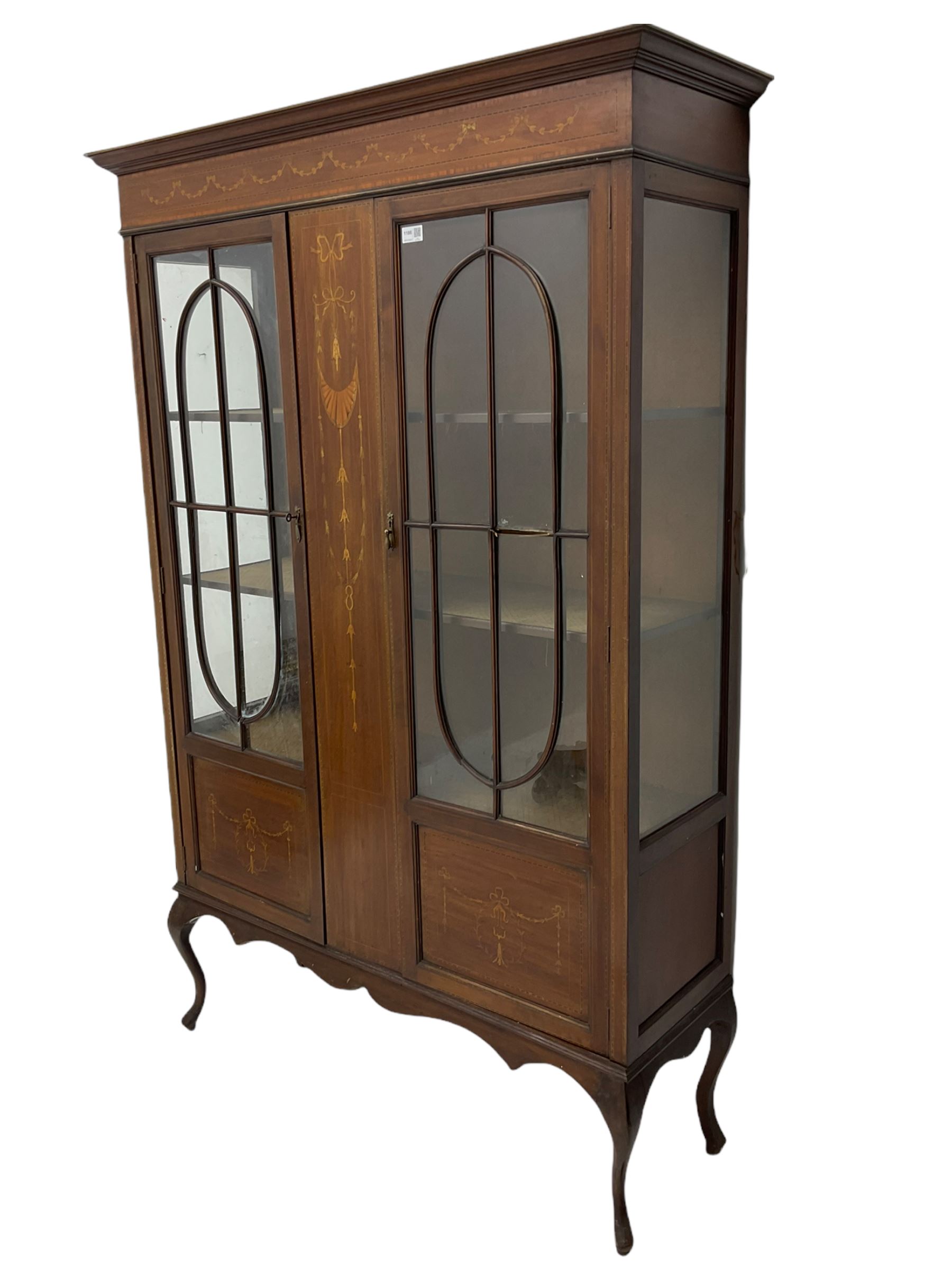 Edwardian inlaid mahogany display cabinet - Image 2 of 9