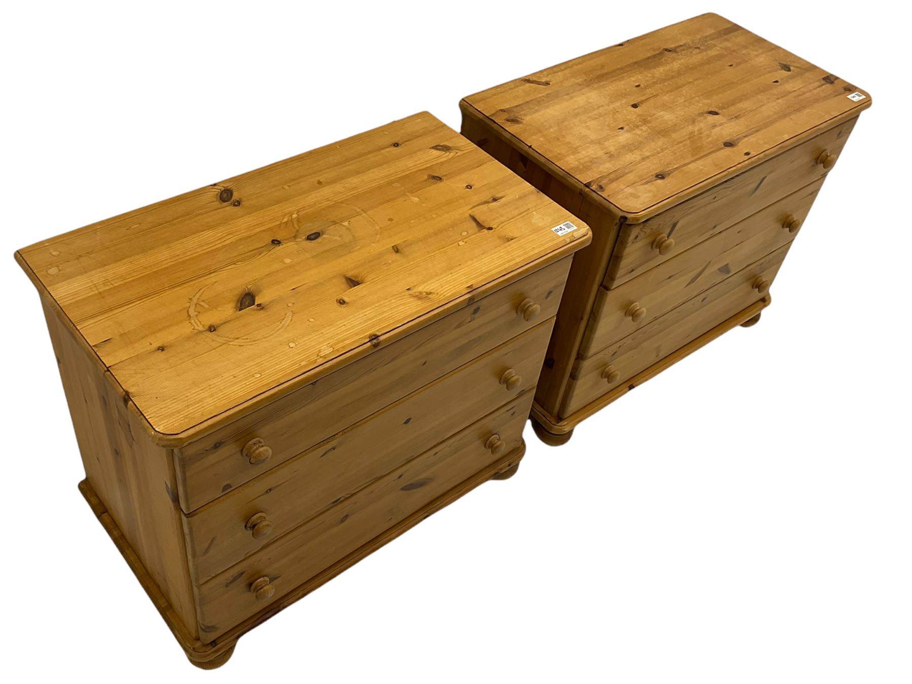 Two pine three drawer chests - Image 6 of 9