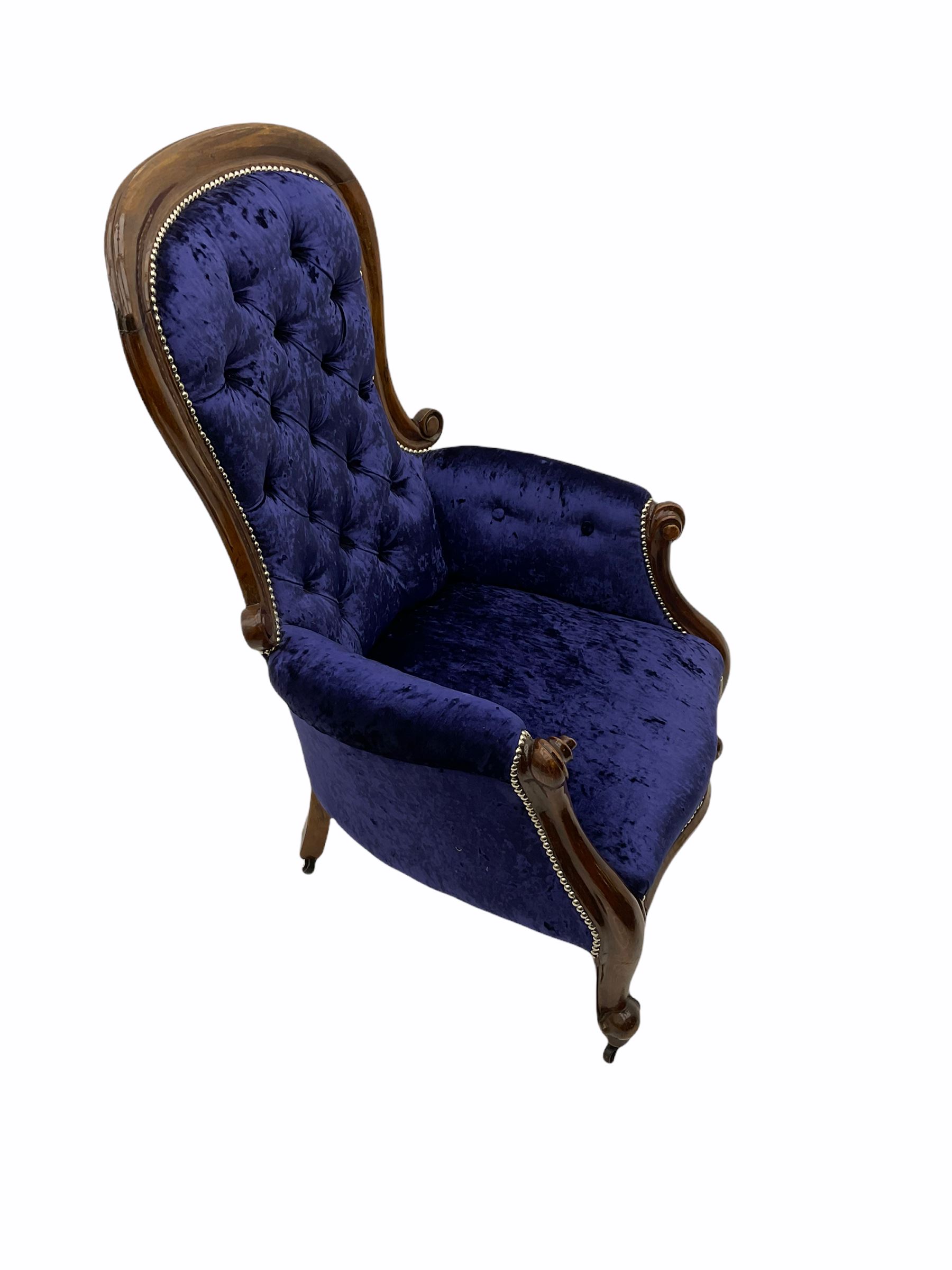 Victorian style walnut framed armchair - Image 4 of 5