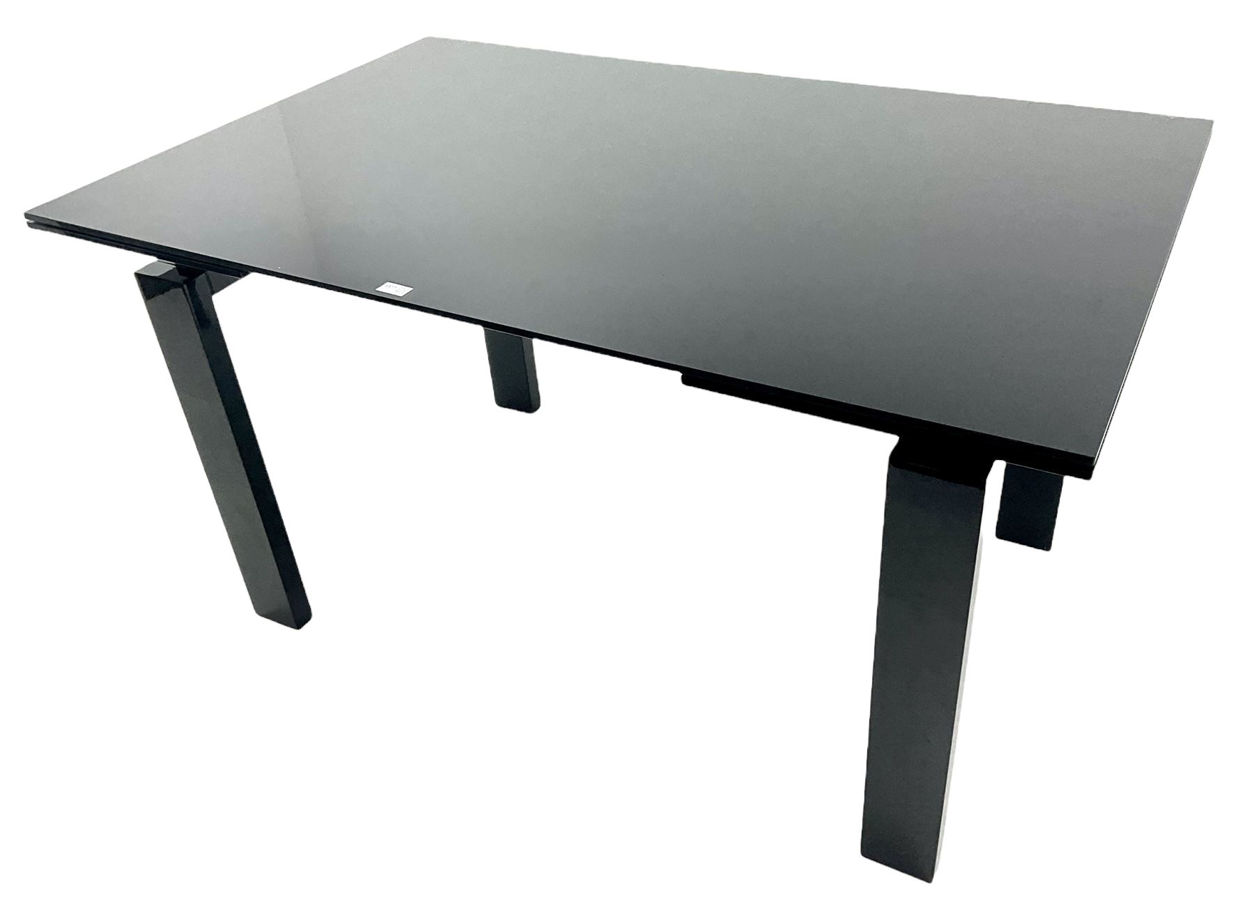 Casabella Dolce Vita black gloss and glass extending dining table - Image 2 of 6