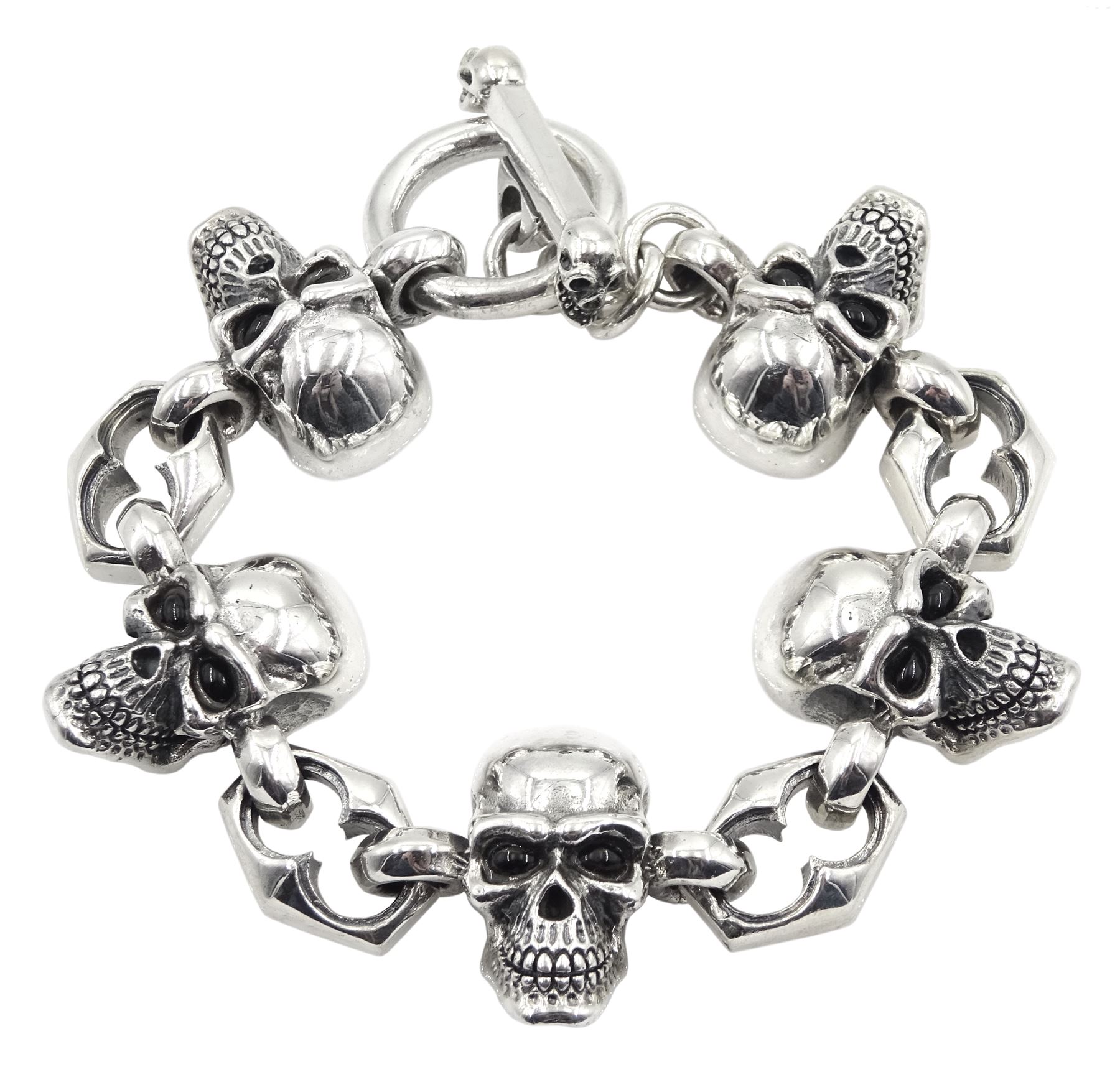 Silver skull link bracelet