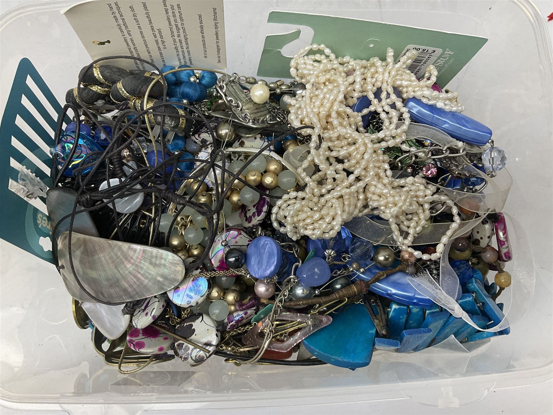 Quantity of costume jewellery to include bangles - Image 6 of 8