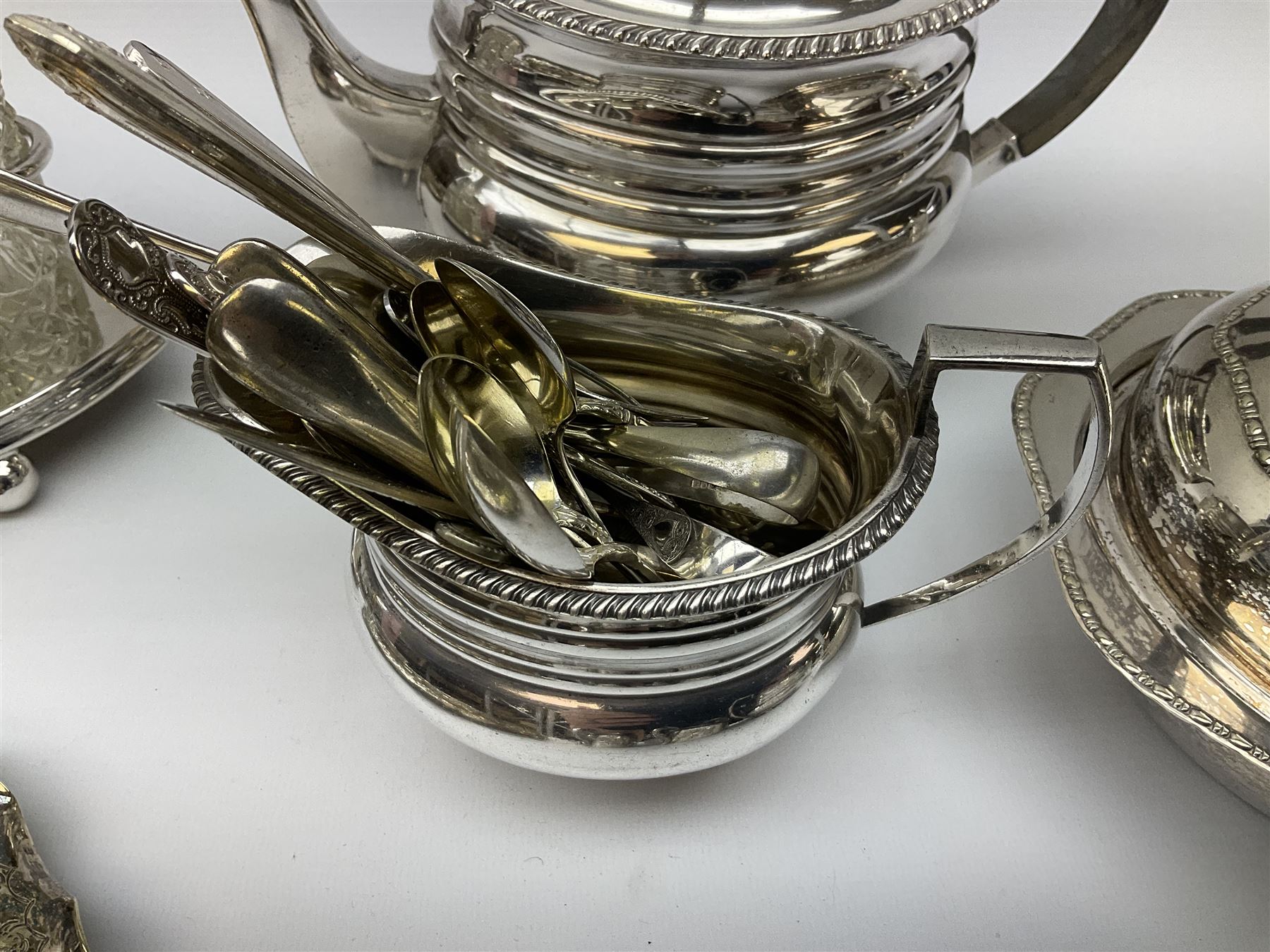 Quantity of silver plate - Image 10 of 13