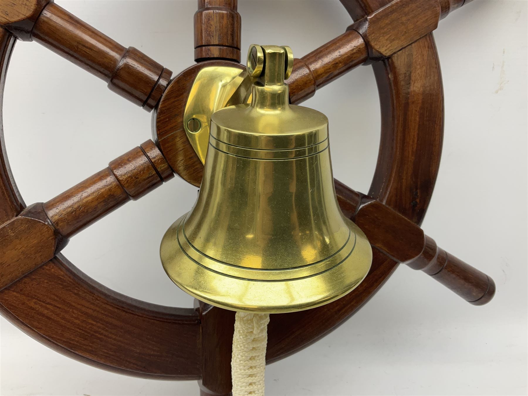 Modern six spoke ships wheel with brass bell - Image 2 of 8