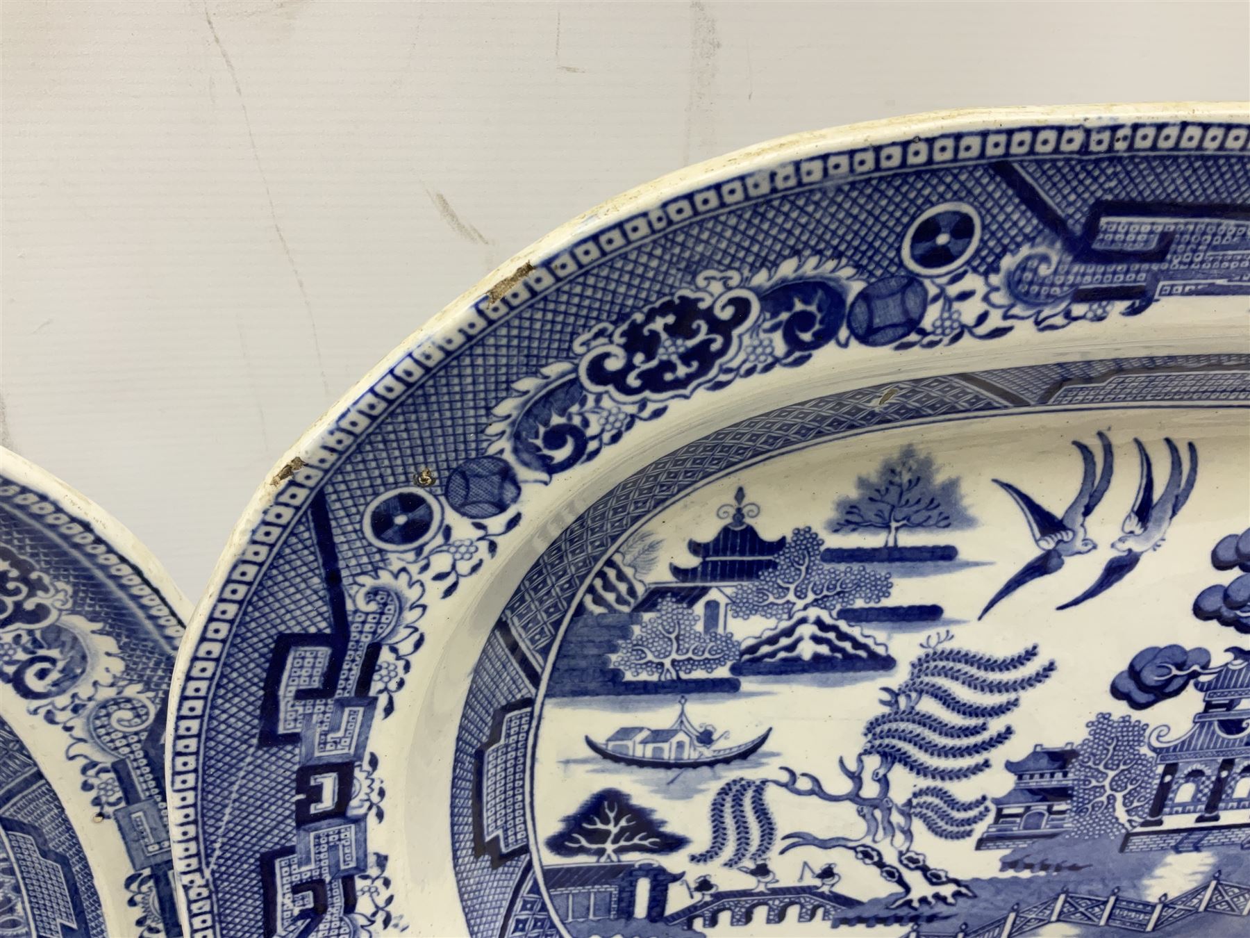 19th century and later blue and white dinner wares - Image 2 of 12