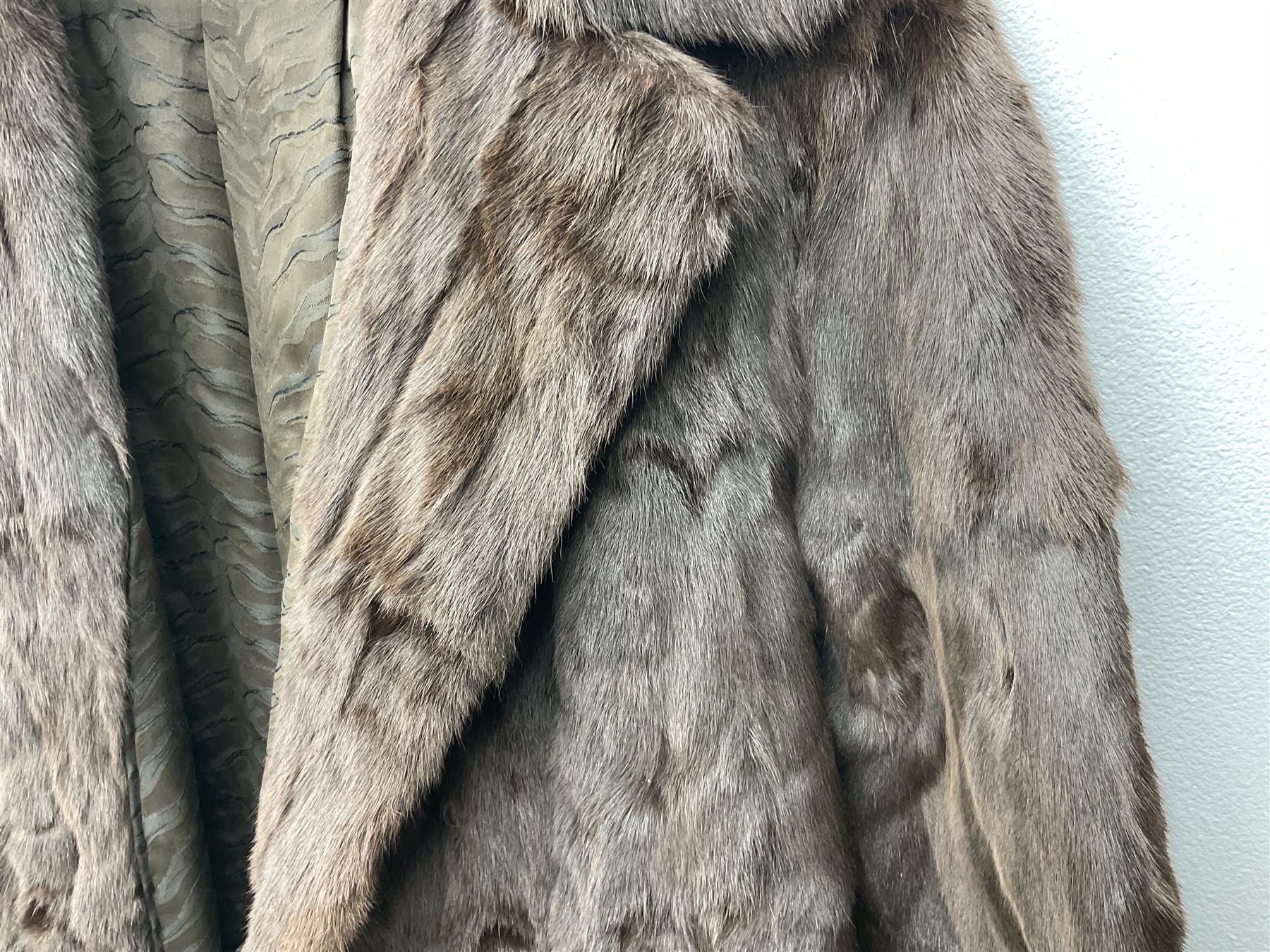 Vintage ladies brown Canadian squirrel short fur coat - Image 5 of 8