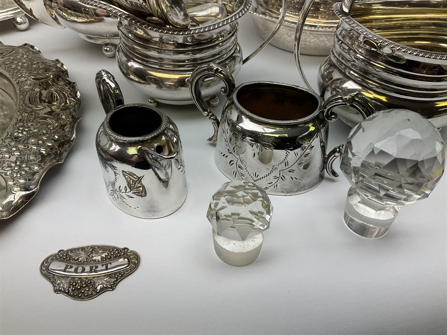 Quantity of silver plate - Image 5 of 13