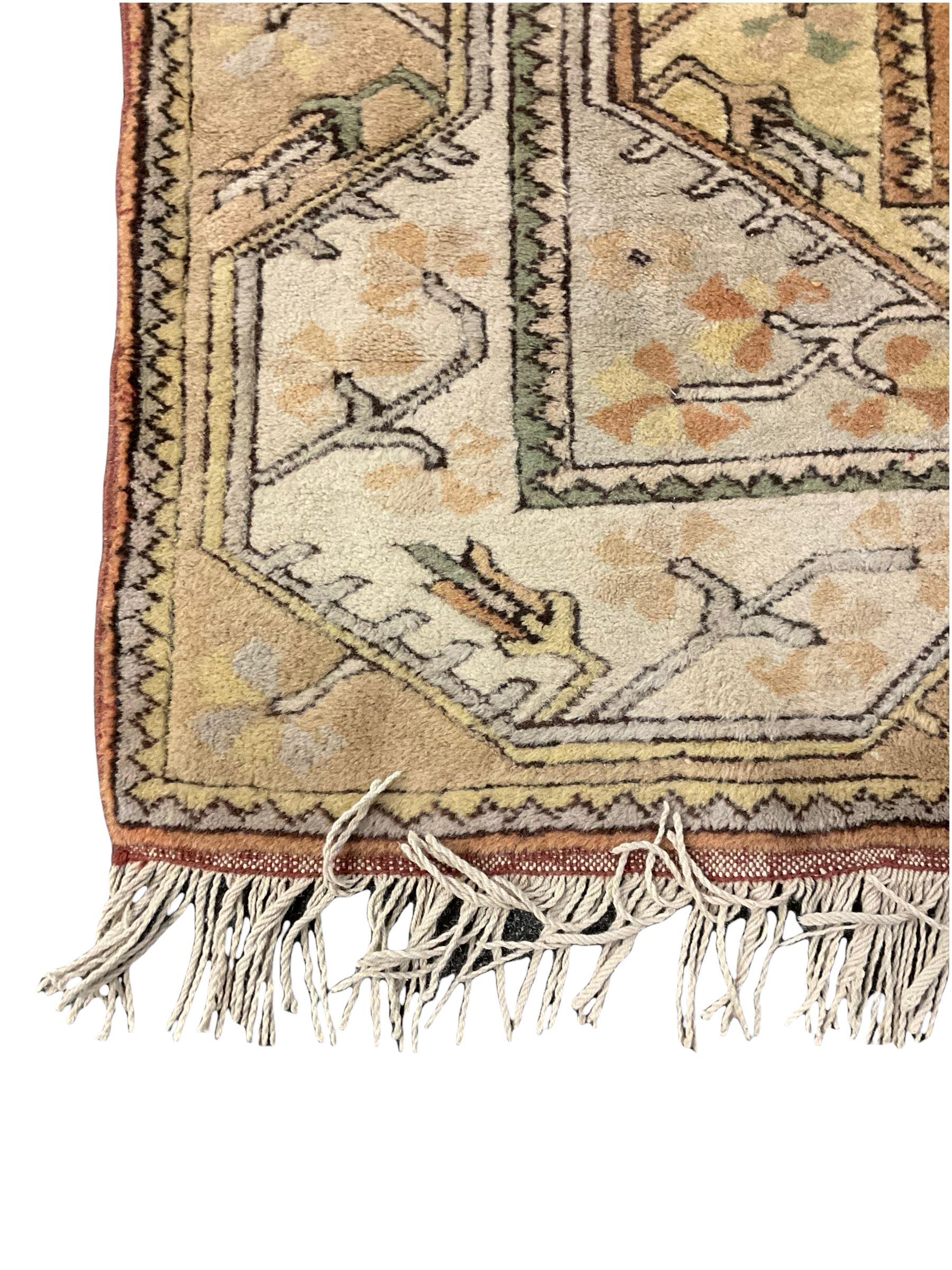 Chinese cream rug and Turkish beige rug (2) - Image 5 of 8