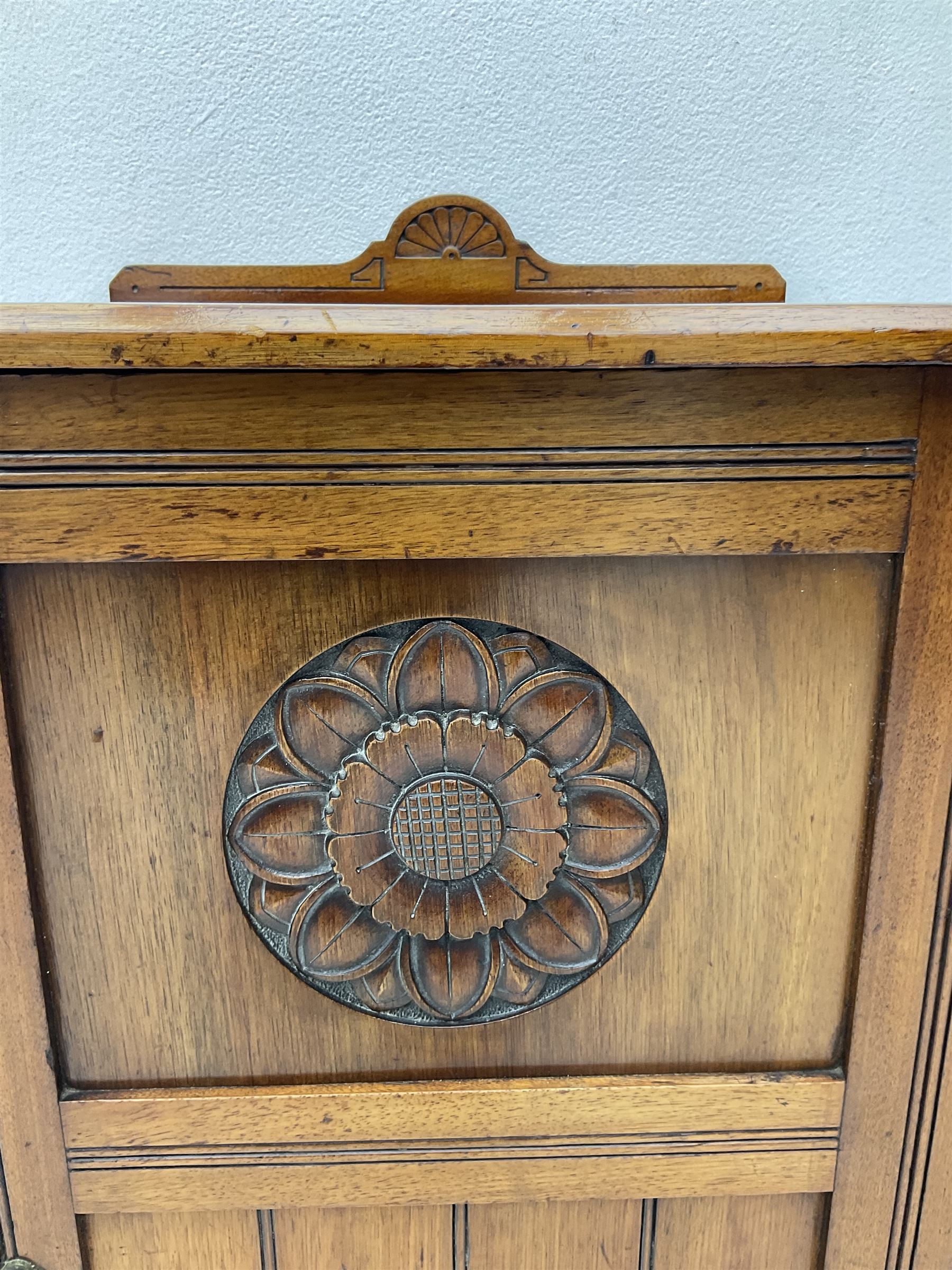 Wall mounted hall mirror and glove box together - Image 10 of 11