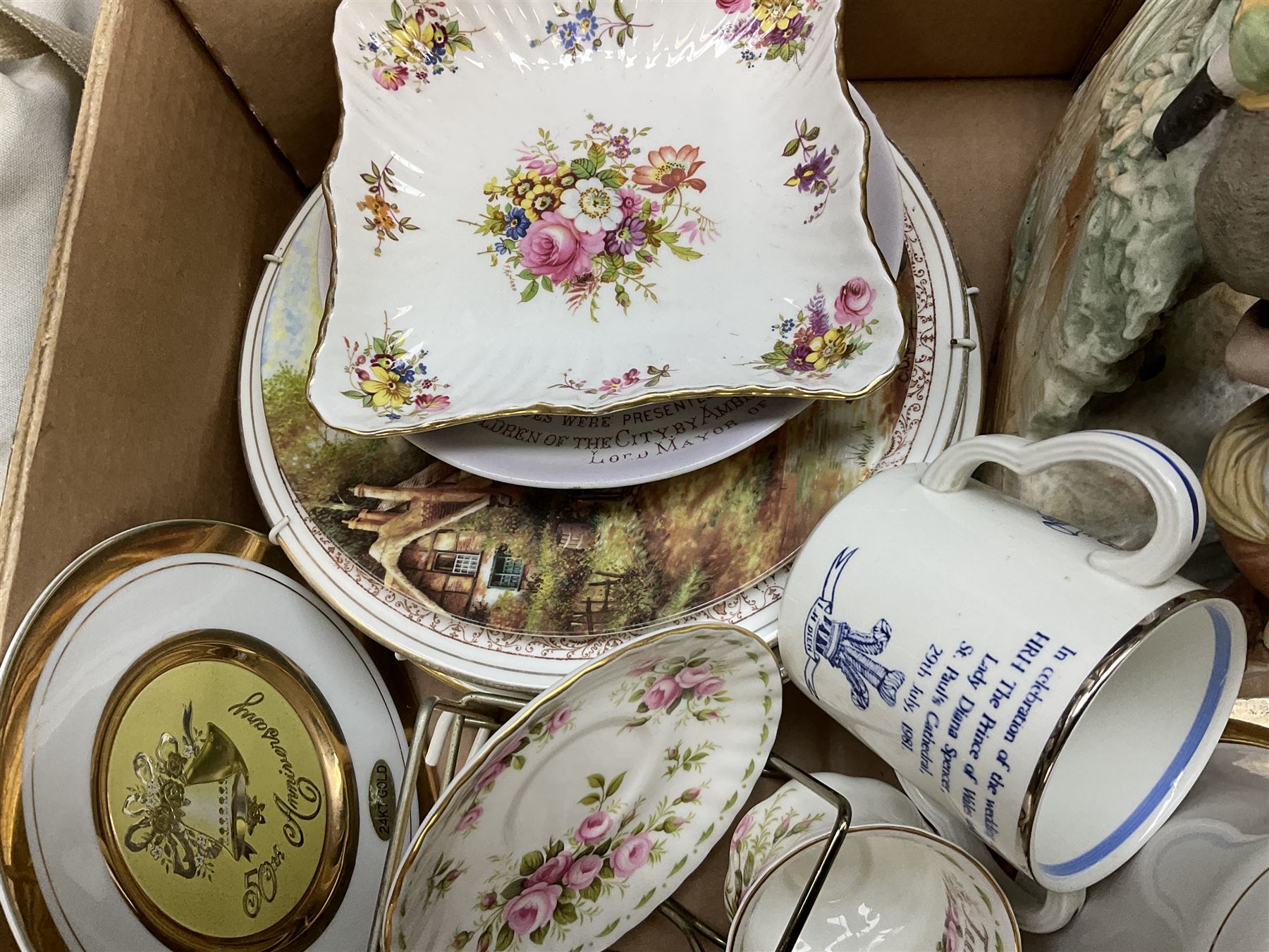 Royal Albert tea wares decorated in the Imari style - Image 12 of 14