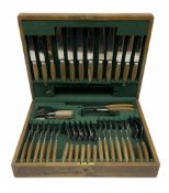 20th century Joseph Elliot & Sons cased canteen of cutlery