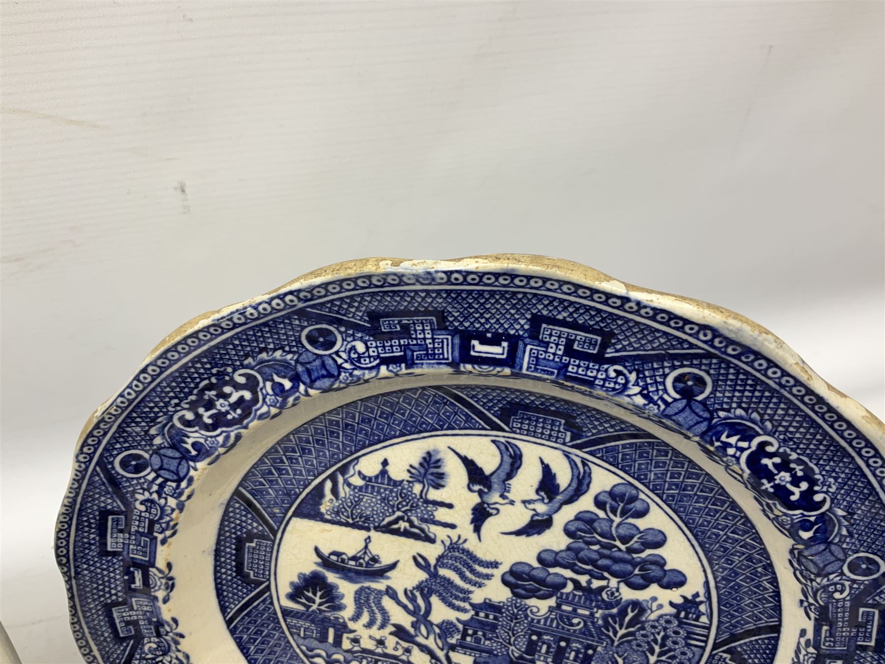 19th century and later blue and white dinner wares - Image 4 of 12