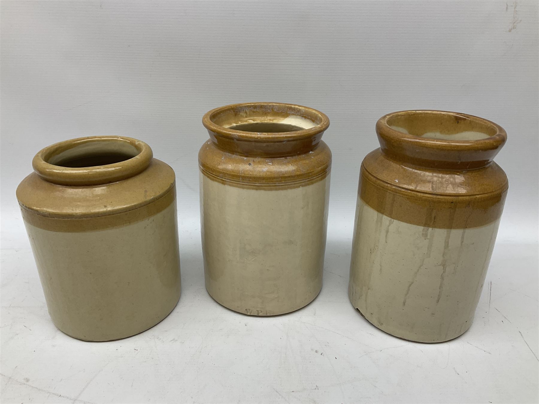 Stoneware flagons including one from godshill cider company - Image 10 of 10