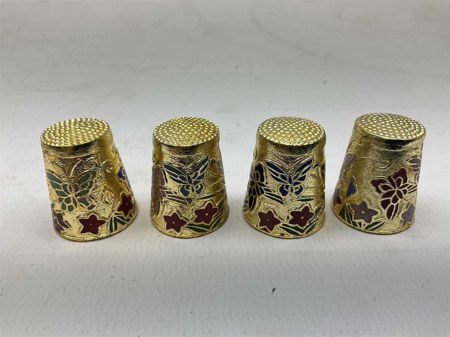 Twenty cloisonné thimbles - Image 17 of 17