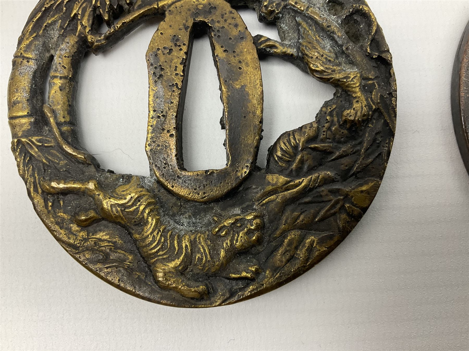 Four reproduction bronze Tsuba - Image 15 of 18