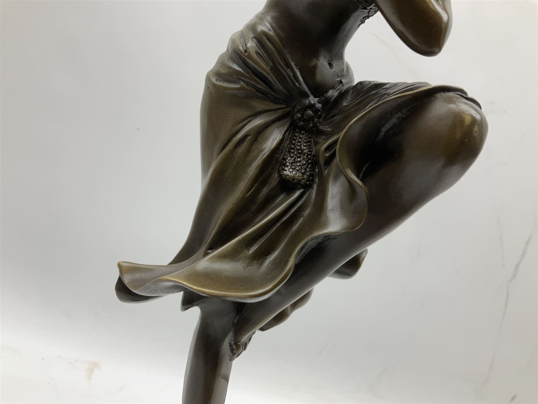 Art Deco style bronze figure of a dancer after 'Chiparus' - Image 7 of 16