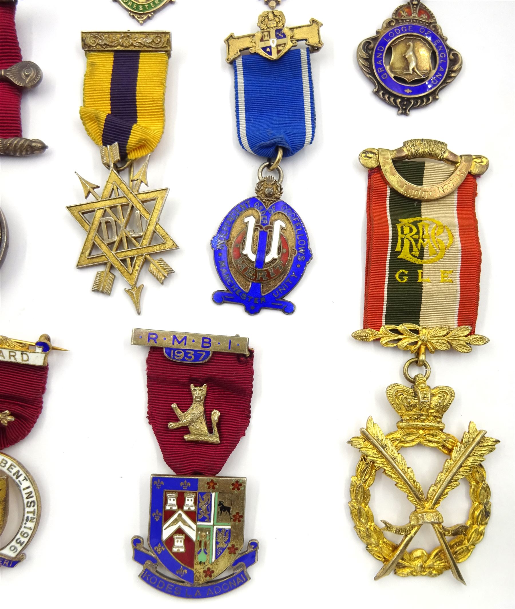 Thirteen Masonic and similar jewels / medals - Image 4 of 5