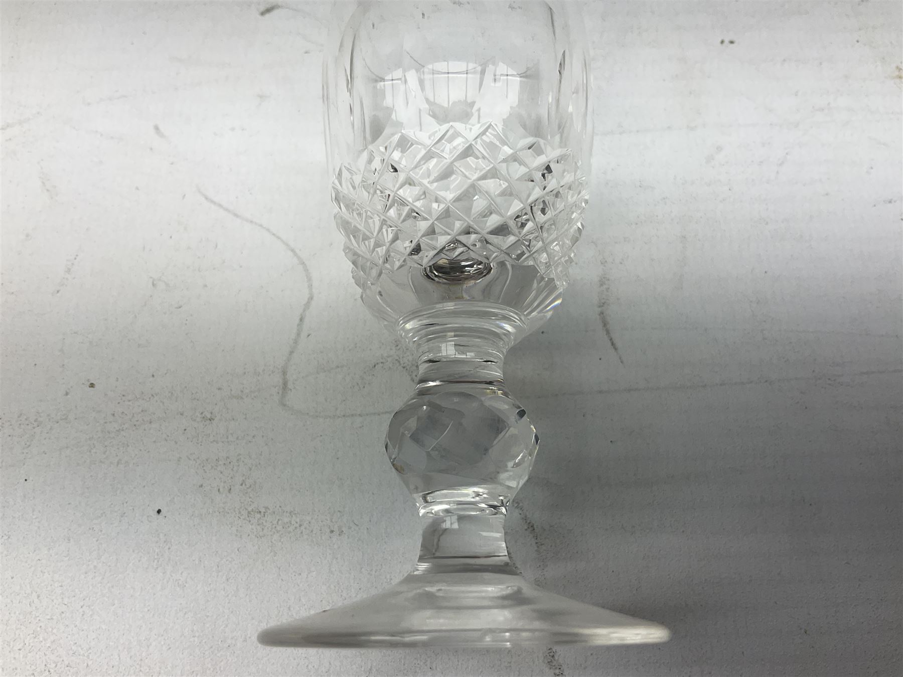 Waterford Crystal cut glass decanter in the Colleen pattern - Image 5 of 35