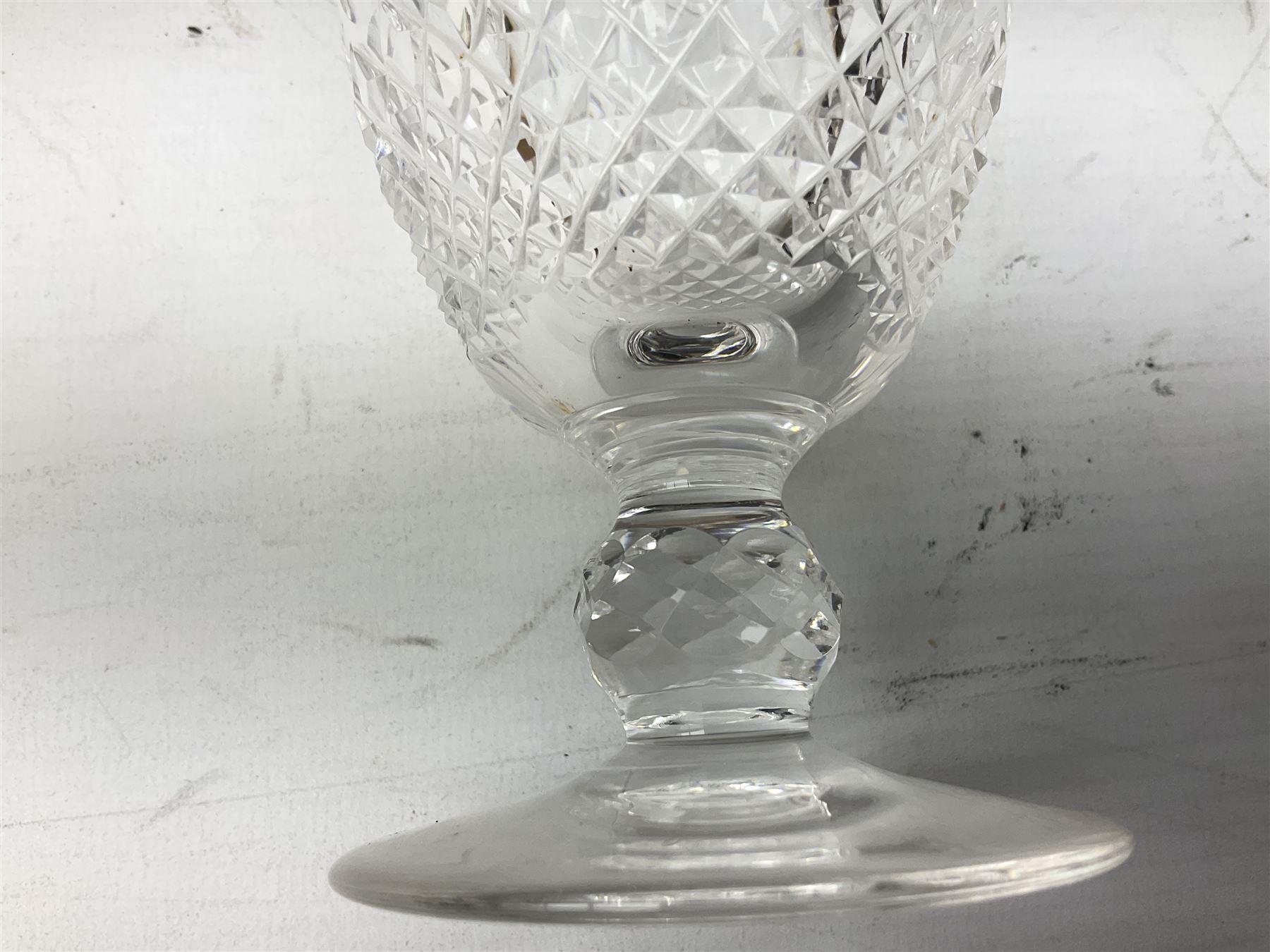 Waterford Crystal cut glass decanter in the Colleen pattern - Image 13 of 35