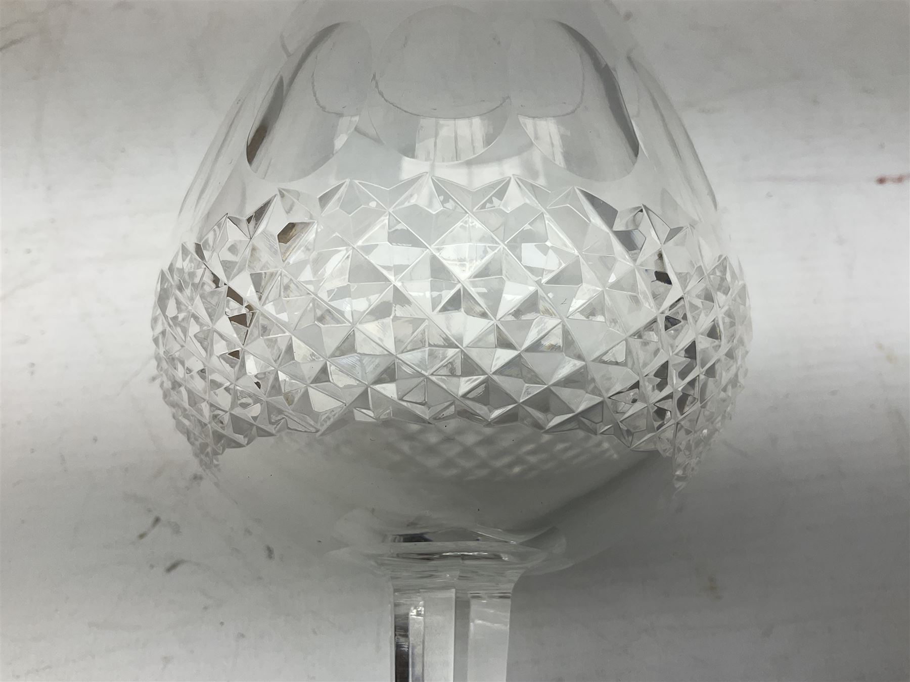 Waterford Crystal cut glass decanter in the Colleen pattern - Image 20 of 35