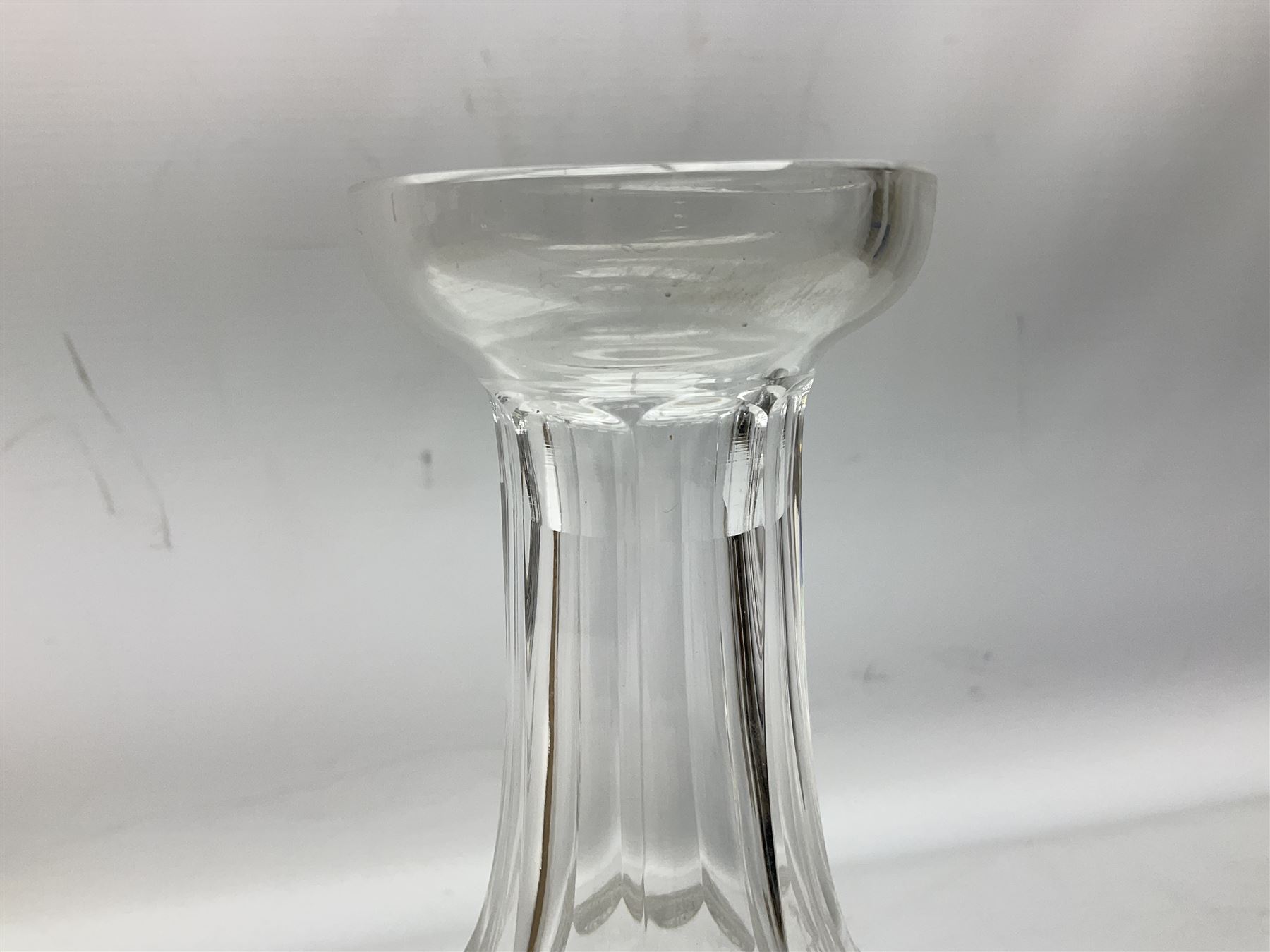 Waterford Crystal cut glass decanter in the Colleen pattern - Image 30 of 35