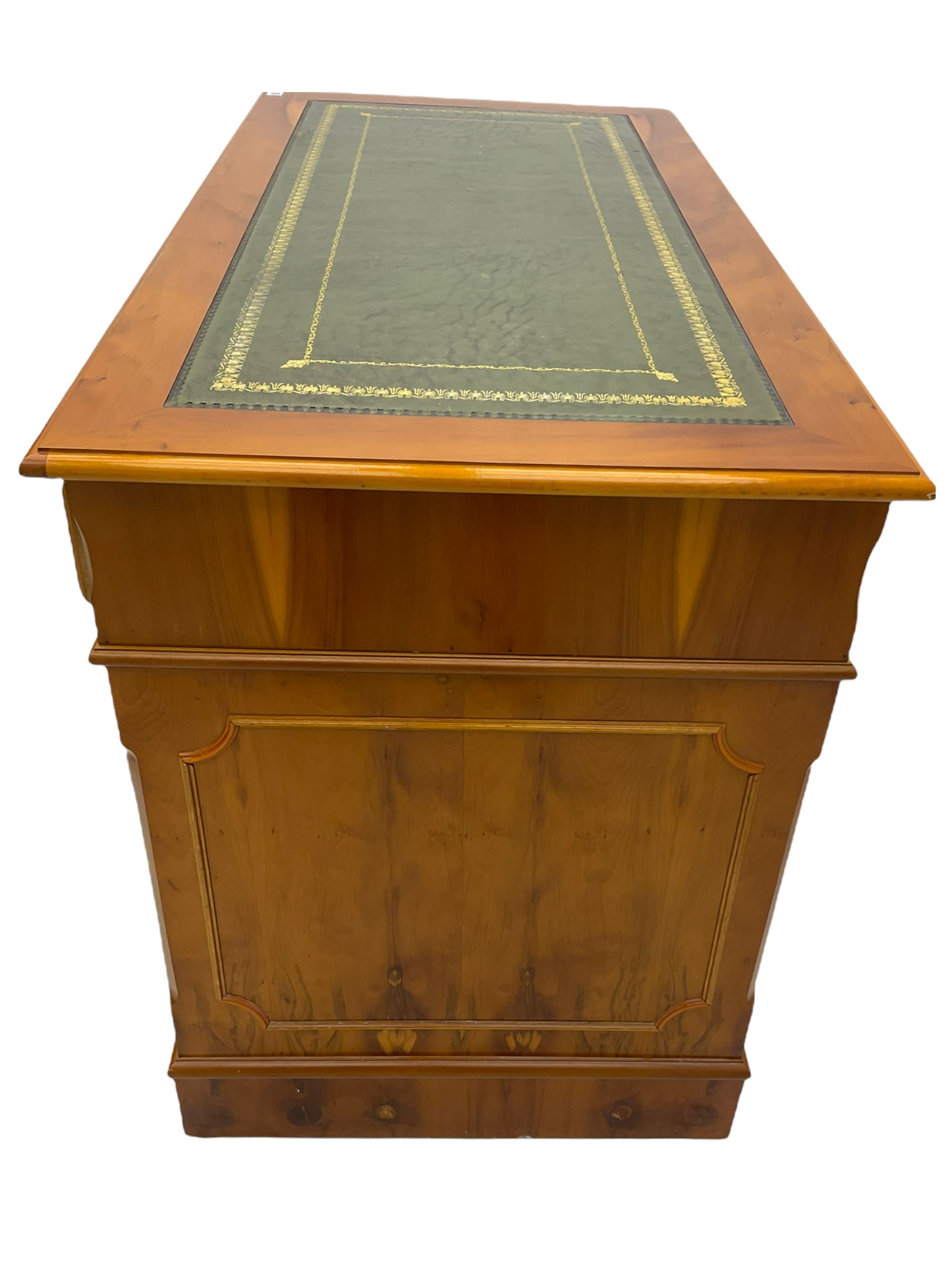 Yew wood twin pedestal office desk - Image 6 of 9