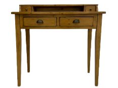 Pine dressing table/side table