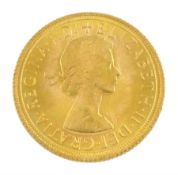 Queen Elizabeth II 1967 gold full sovereign coin