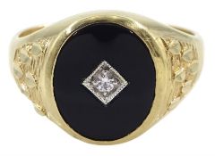 9ct gold black onyx and diamond signet ring
