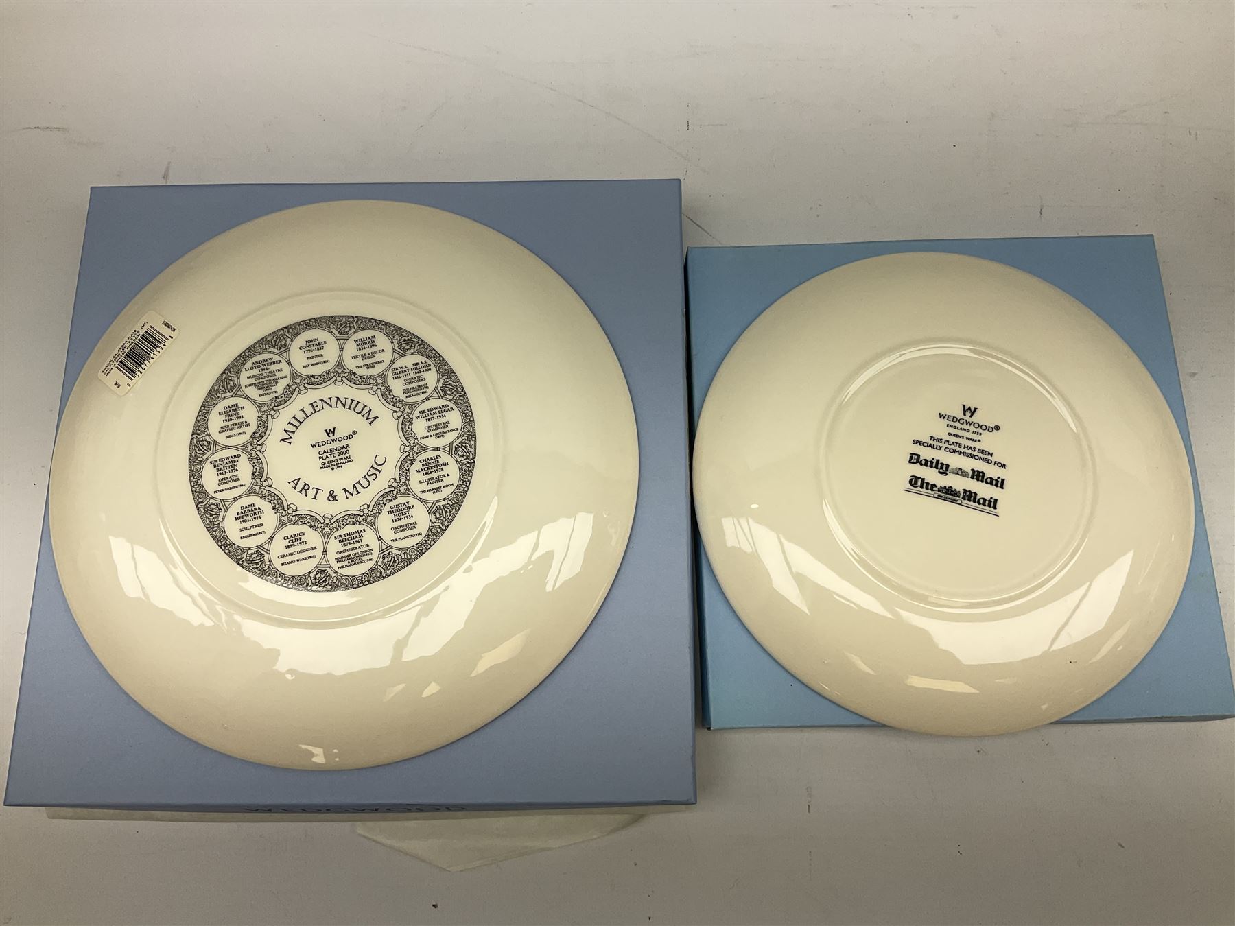 Quantity of Victorian and later ceramics to include two Wedgwood boxed plates - Image 7 of 7