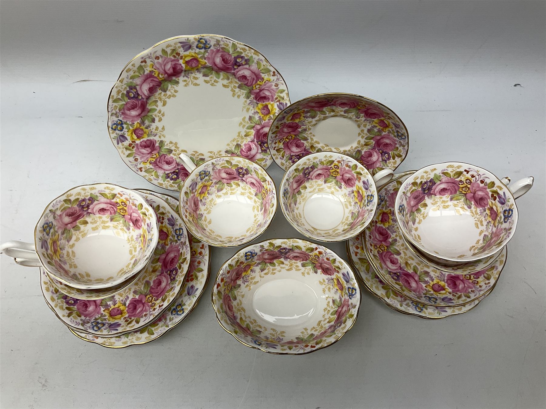 Royal Albert Serena pattern tea service - Image 2 of 4