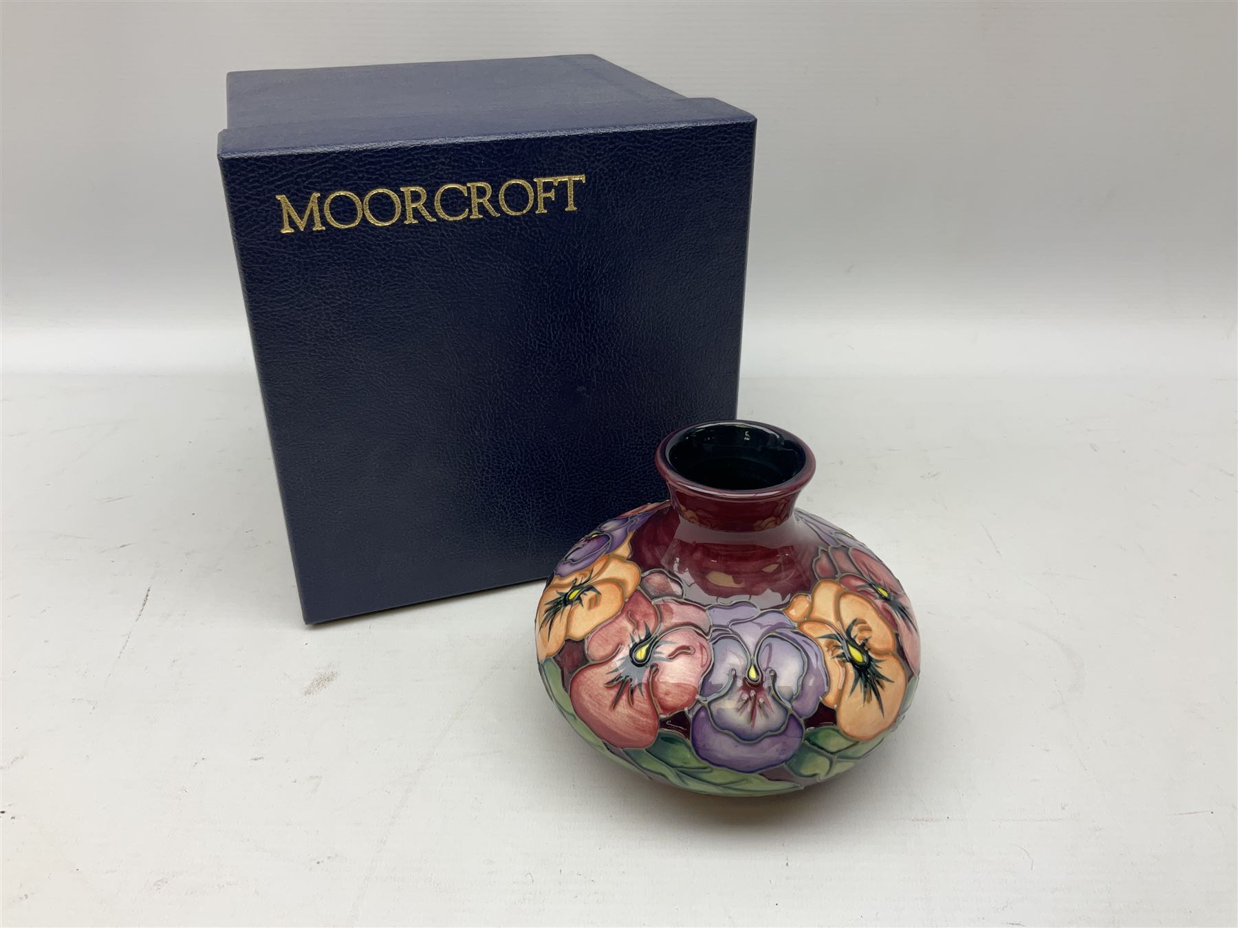 Moorcroft vase - Image 6 of 6
