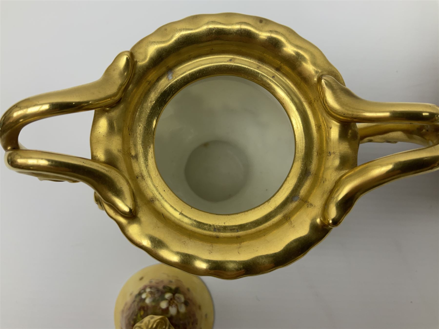 Coalport pot pourri vase with twin gilt handles - Image 3 of 6