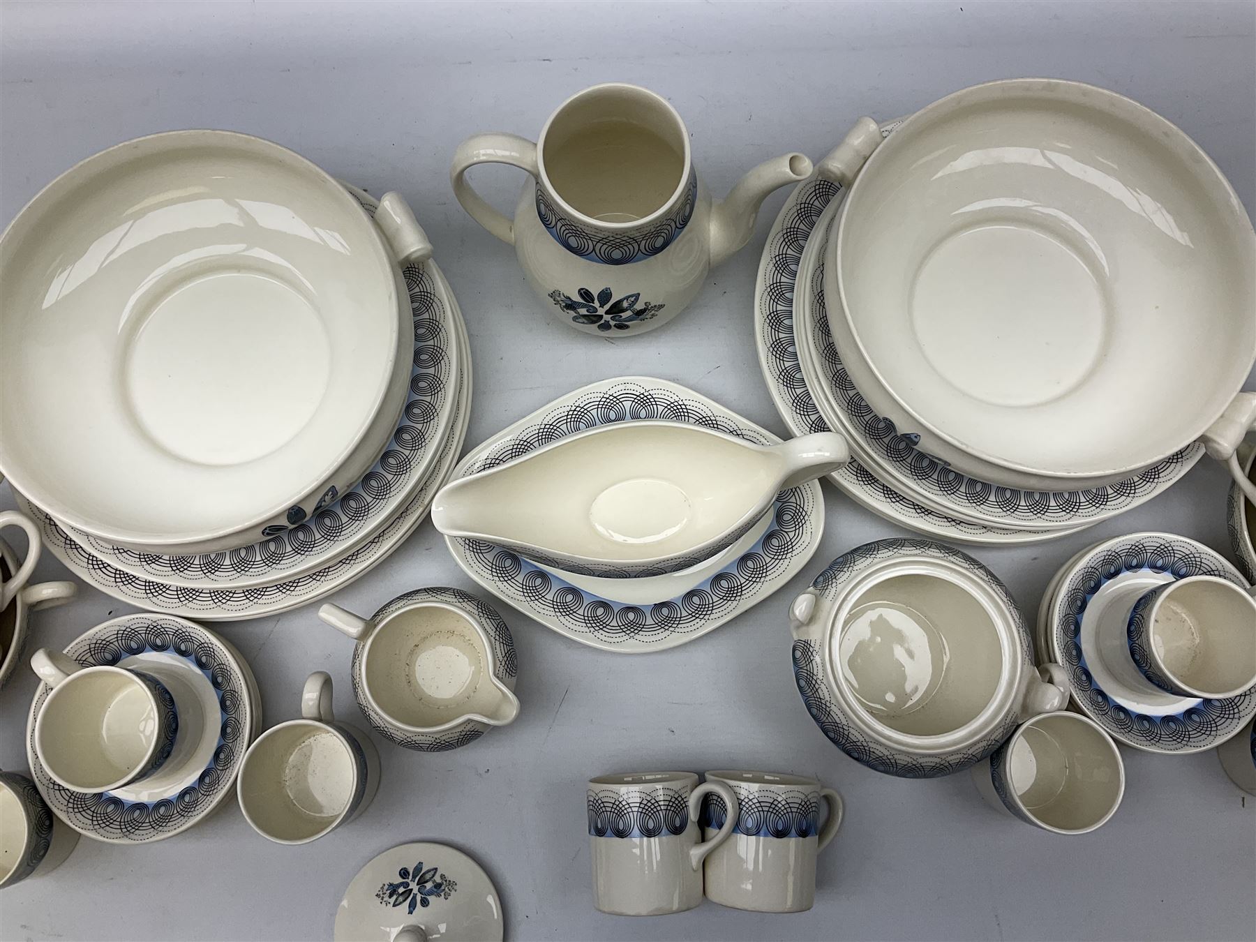 Wedgwood Persephone pattern part tea and dinner service - Image 6 of 8