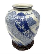 Chinese blue and white vase