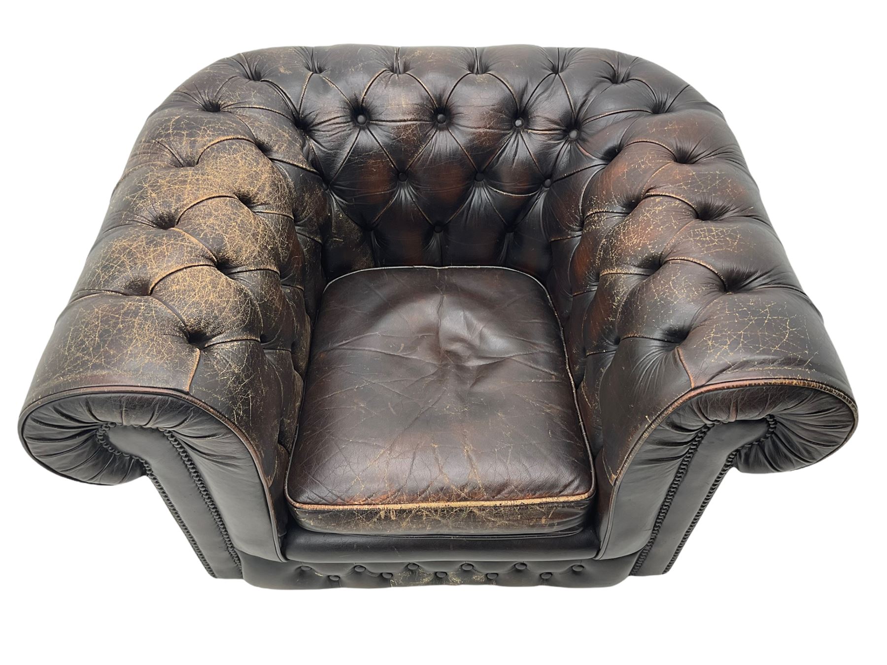 Chesterfield armchair - Image 2 of 6