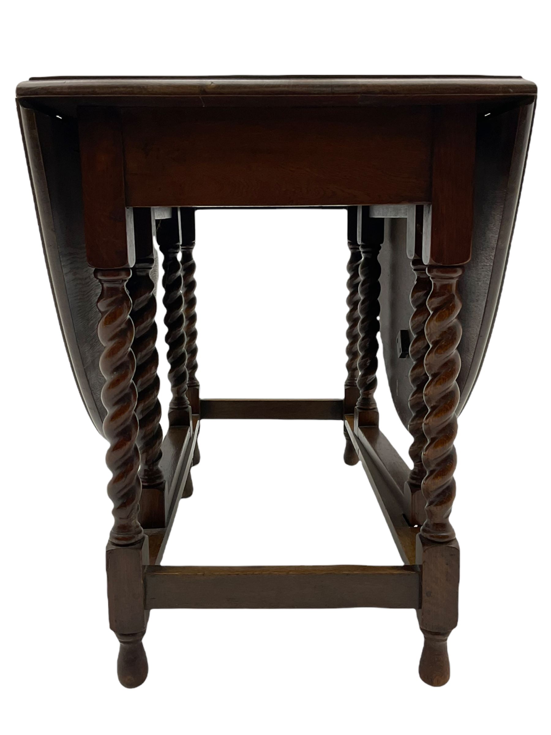 Early 20th century oak barley twist drop leaf dining table (105cm x 154cm - Image 2 of 24