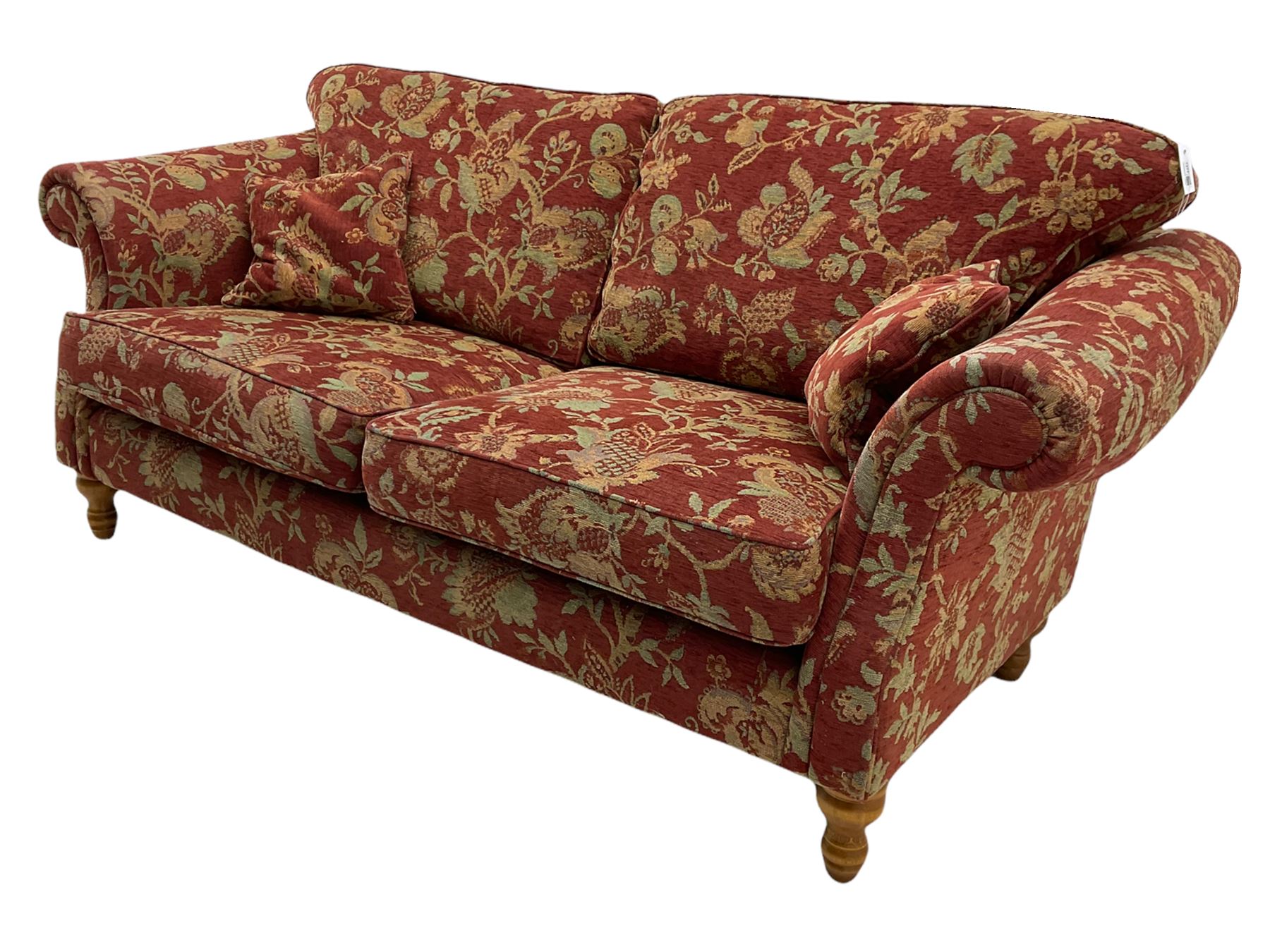 Traditional shape three seat sofa - Image 4 of 7