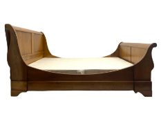 Barre Dugue- French oak 5' Kingsize sleigh bed