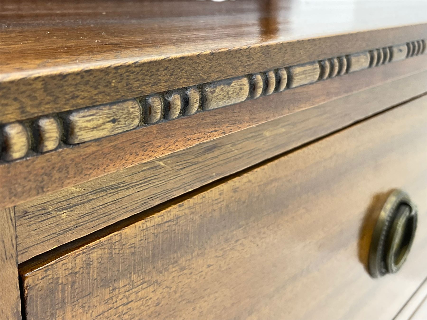 Edwardian mahogany three drawer dressing chest - Image 5 of 6