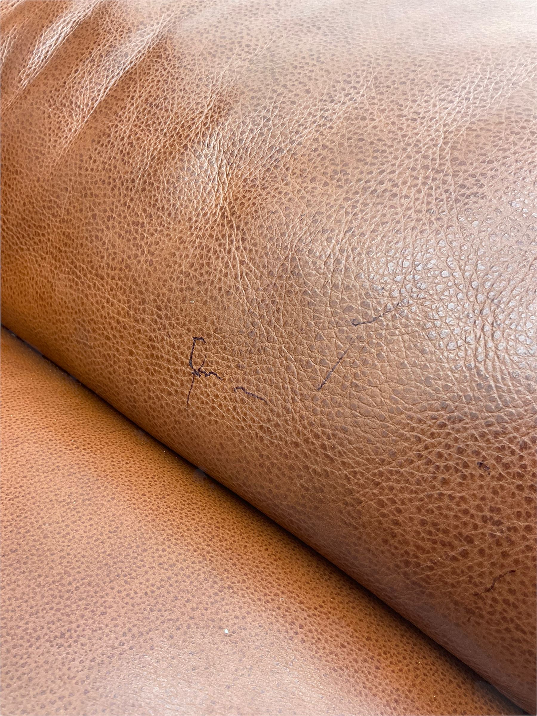 Three electric reclining sofa upholstered in tan leather - Image 18 of 23