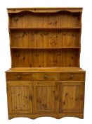 Pine three drawer dresser with plate rack