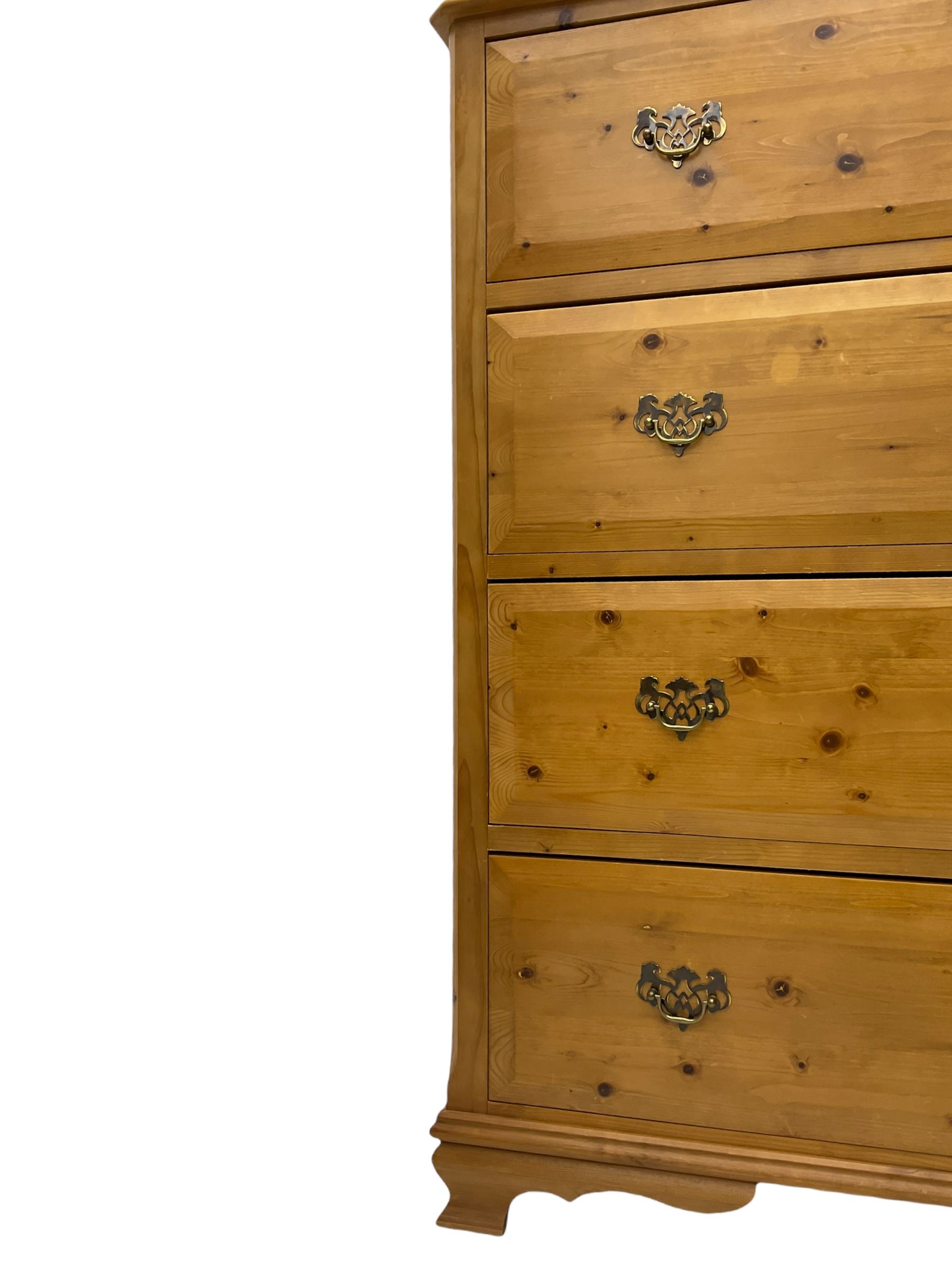 Georgian style waxed pine chest - Image 4 of 7