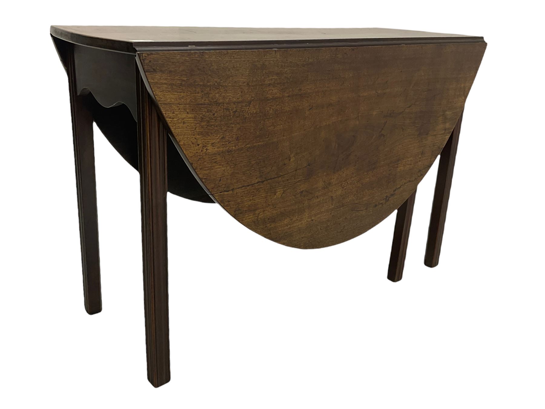 George III mahogany gate-leg dining table - Image 3 of 10