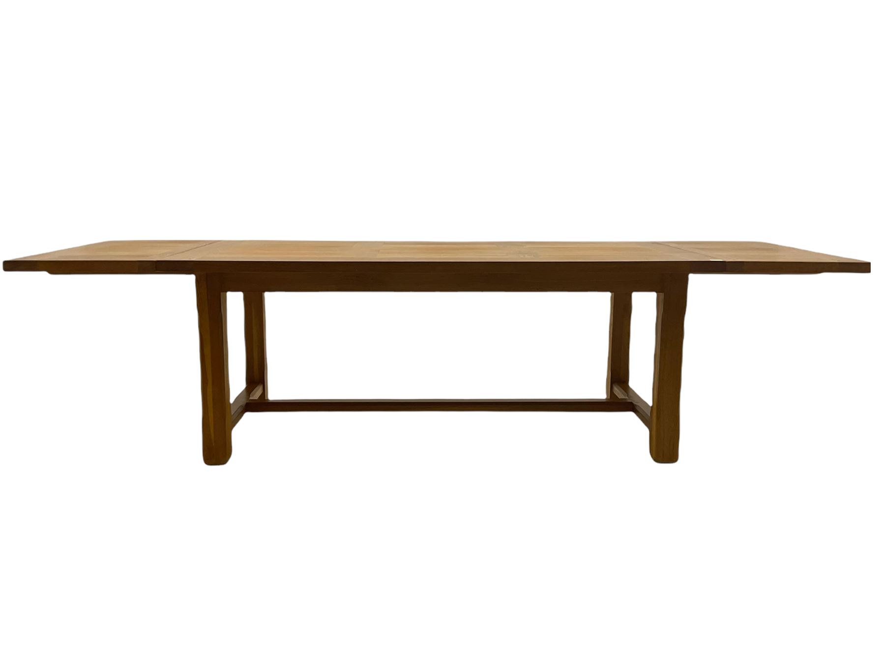 Manor Oak - light oak rectangular dining table