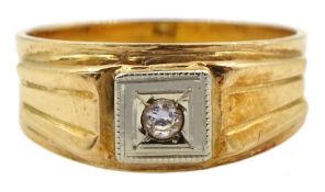 18ct gold single stone cubic zirconia ring