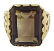 9ct gold single stone emerald cut smoky quartz ring