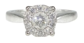 18ct white gold round brilliant cut diamond halo cluster ring