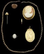 Collection of Victorian and later 9ct gold jewellery including cameo brooch