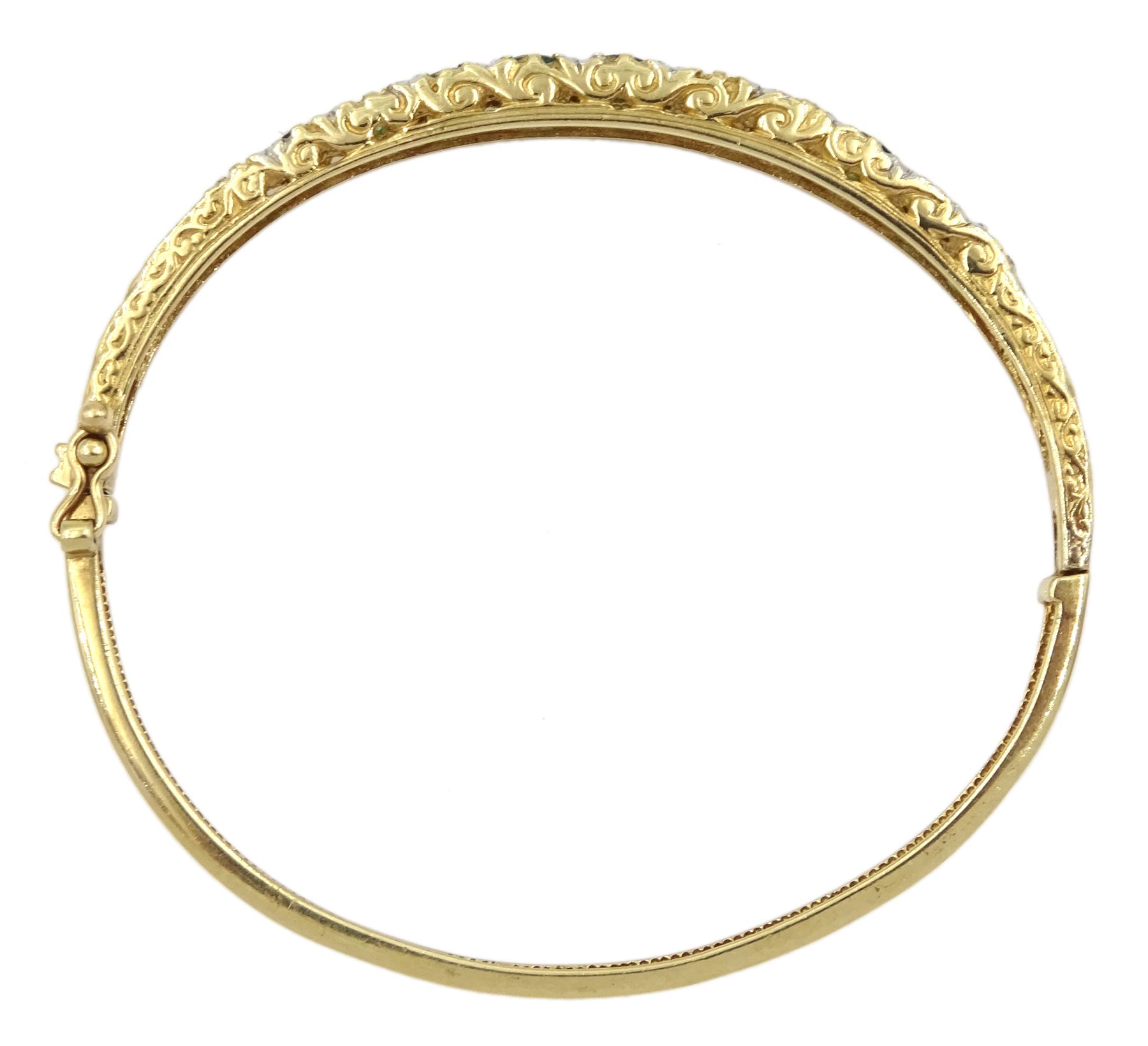 9ct gold graduating round emerald and diamond hinged bangle - Image 2 of 3